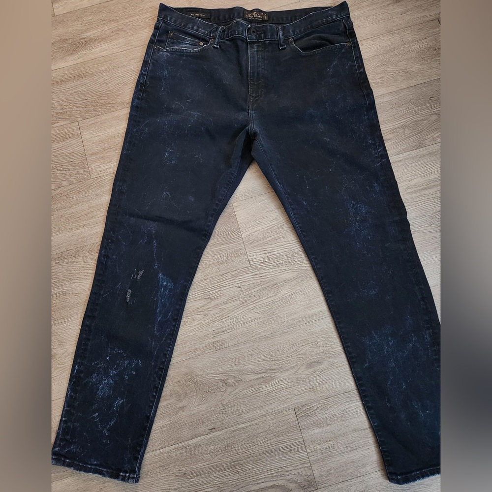75% COTTON 24% POLYESTER 1%ELASTANE